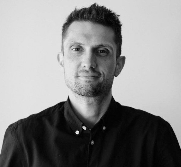 CA4F5E23-1557-4B74-B984-48C76C1F9B8A